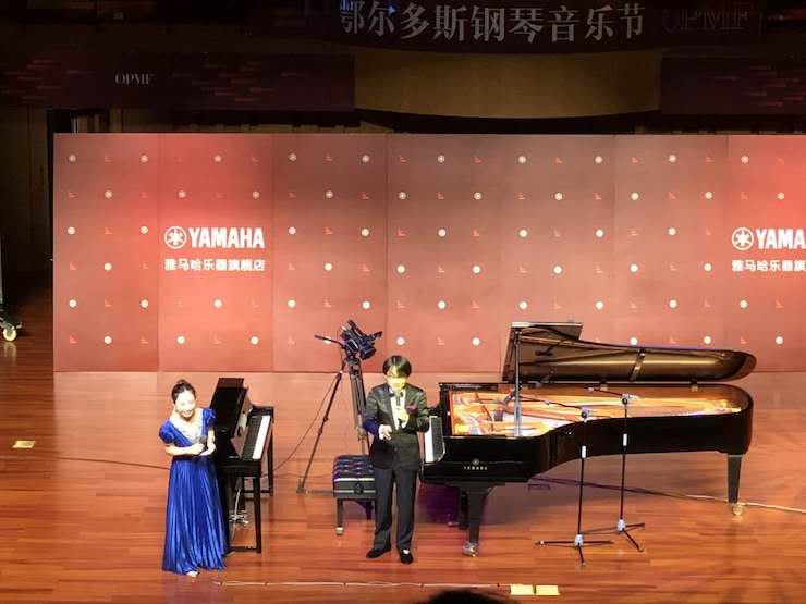 俄罗斯专享会艺术家宋思衡“80后的时光机”多媒体音乐会内蒙古巡演圆满落幕